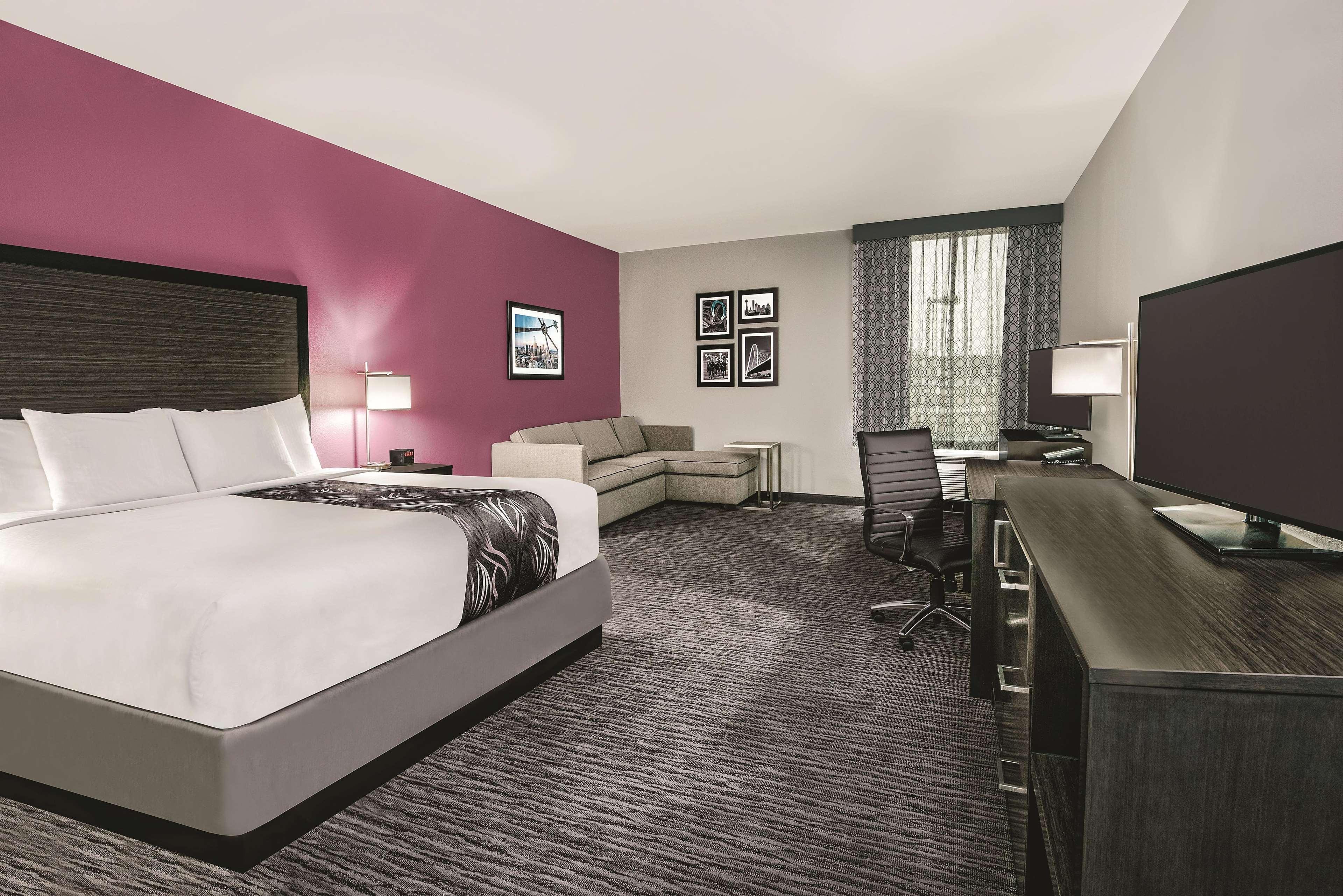 Hotel La Quinta By Wyndham Dallas North