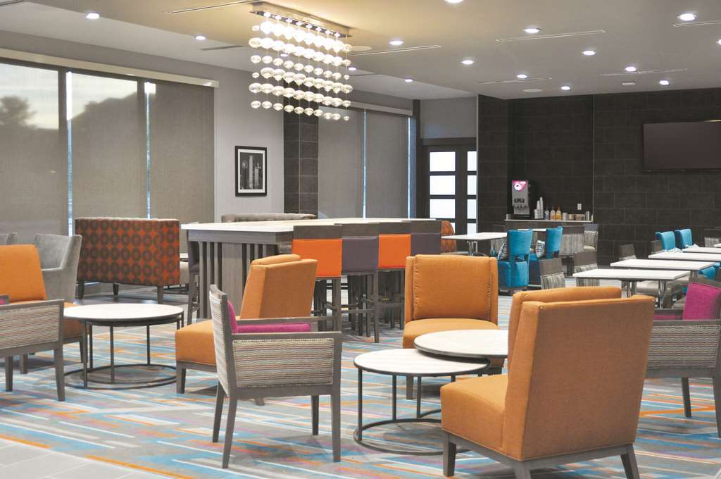 La Quinta By Wyndham Dallas North 3*