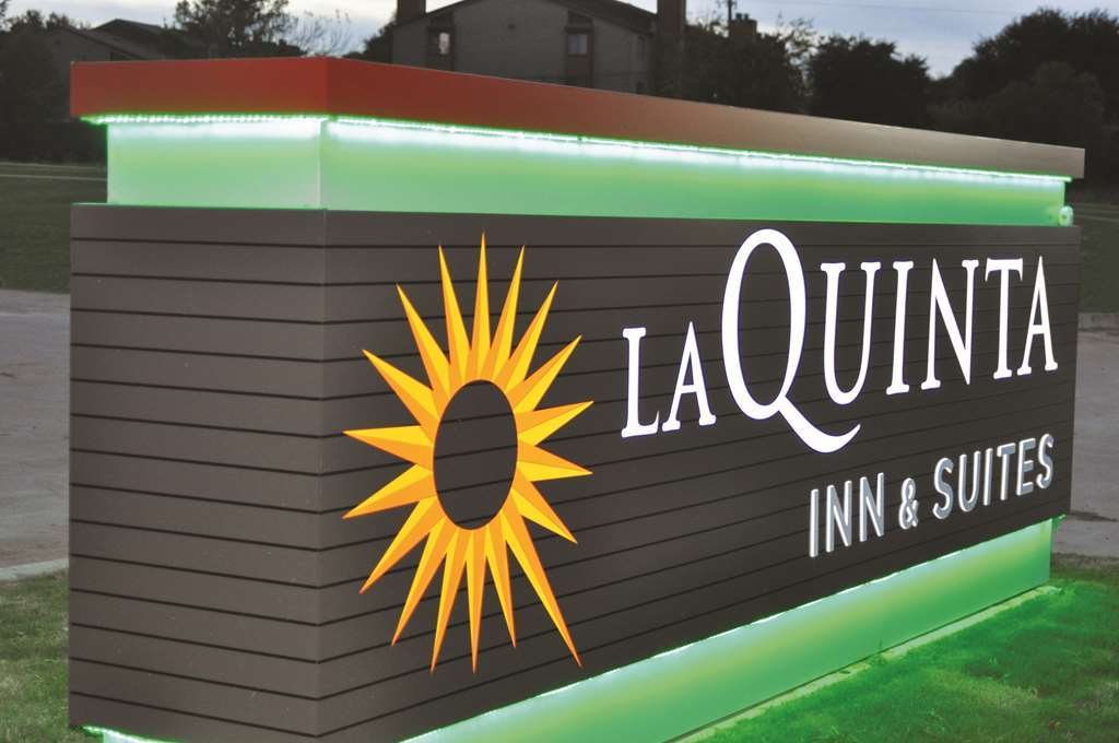 Hotel La Quinta By Wyndham Dallas North Grand Prairie